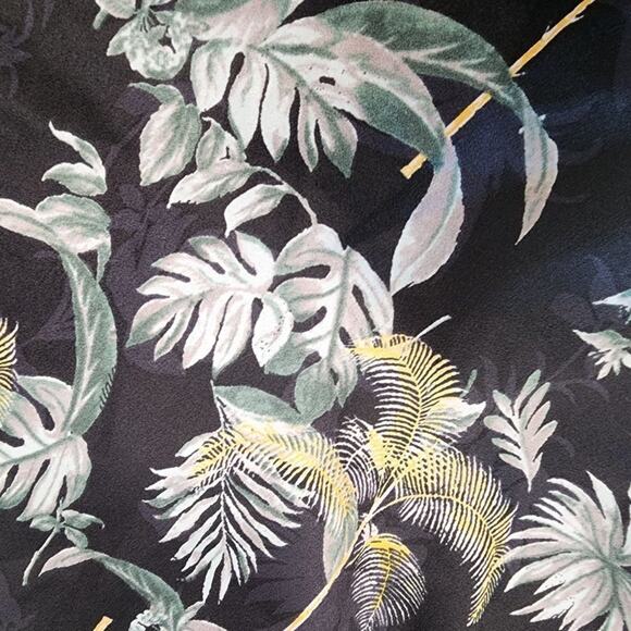 Victoria's Secret Satin Tropical Palm Cropped Camisole Size S - Picture 4 of 7